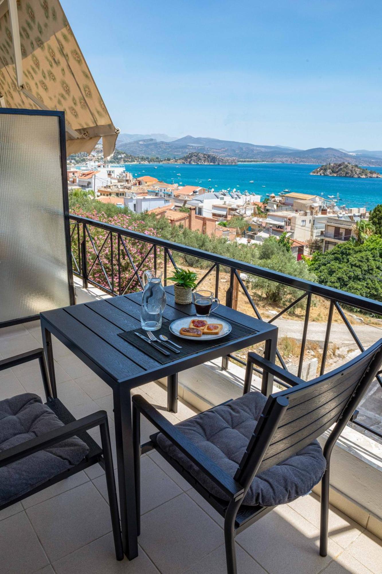 Islet View Apartment Tolo